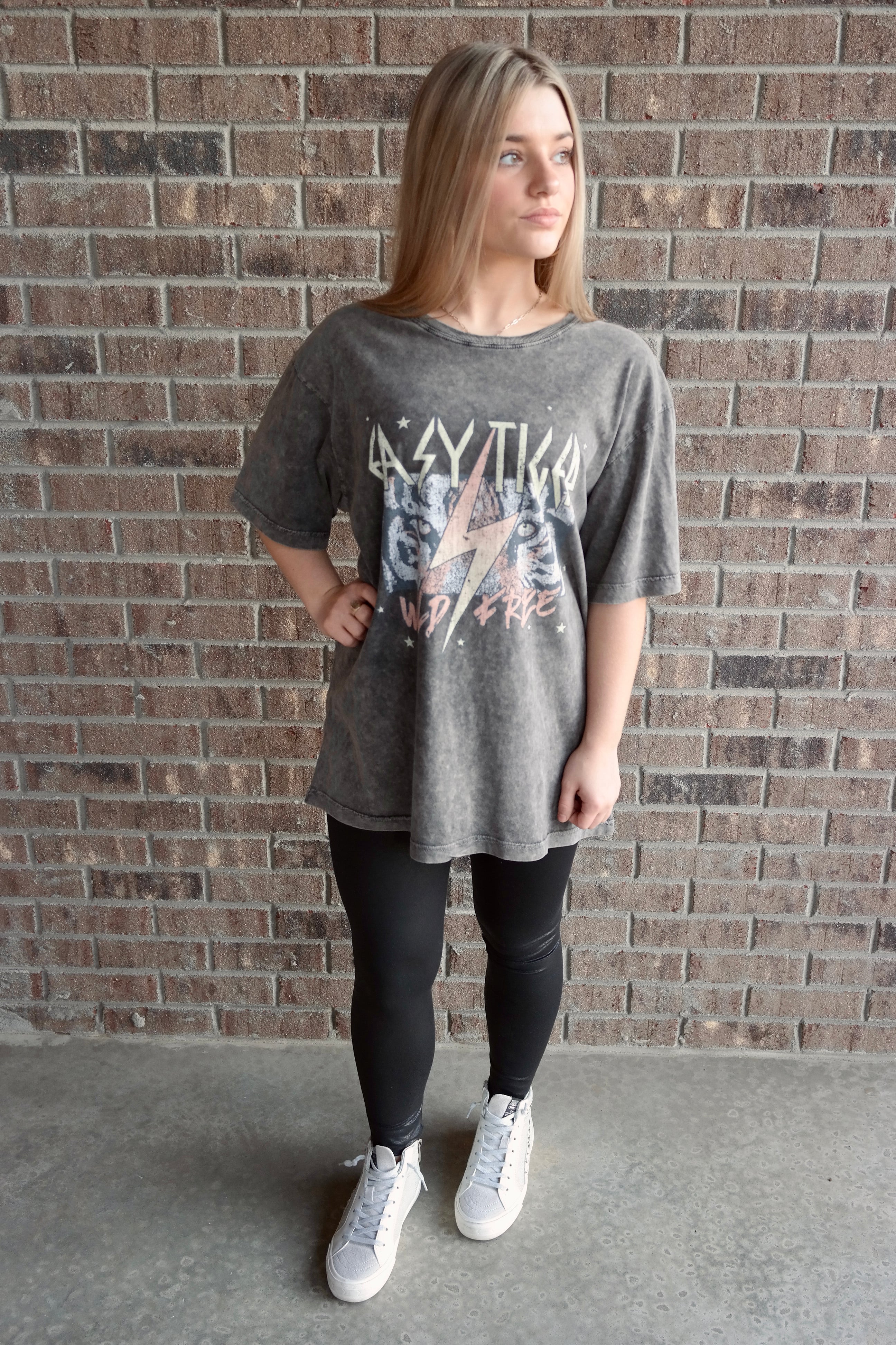 Stay Wild Tiger Tee – Lola May's